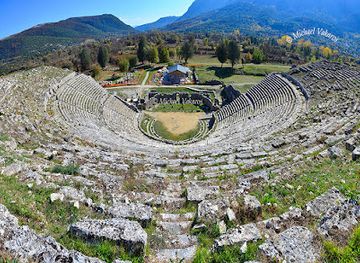 greece/ioannina/landmark/archaeological-site-of-dodoni