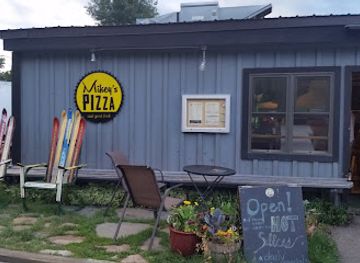 colorado/crested-butte/landmark/mikey-s-pizza