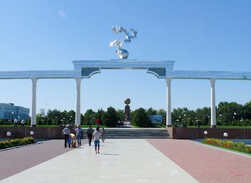 uzbekistan/tashkent/mirzo-ulugbek/landmark/independence-square