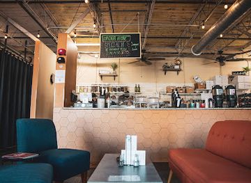 arkansas/springdale/landmark/world-s-best-java-pies