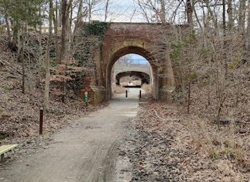 virginia/northern-virginia/landmark/historic-barrel-bridge