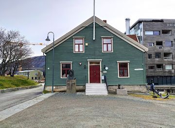 norway/tromso/sentrum/landmark/the-polar-museum