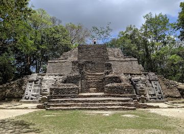 belize/caye-caulker/landmark/lamanai-archaeological-reserve