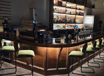 maine/brunswick/landmark/the-abbey