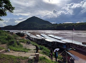 laos/luang-prabang-range/landmark/slow-boat-terminal