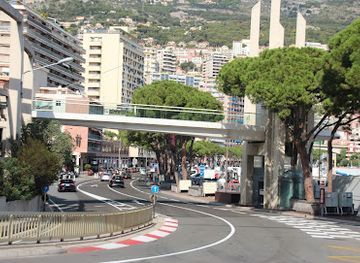 monaco/moneghetti/landmark/juan-manuel-fangio-statue