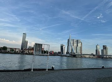 netherlands/rijnmond/landmark/nederlands-indie-monument