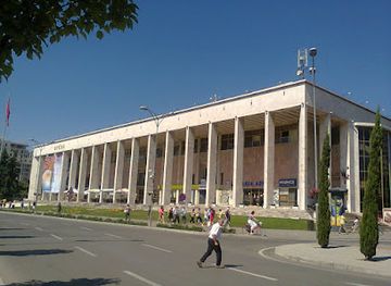 albania/toskeria/landmark/palace-of-culture