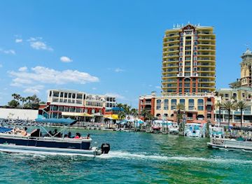 florida/destin/landmark/pelican-adventures