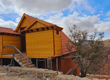 jordan/dana-village/landmark/dana-luxury-huts
