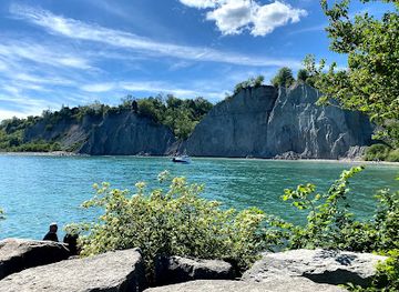 canada/parkland-region/landmark/bluffers-park-beach