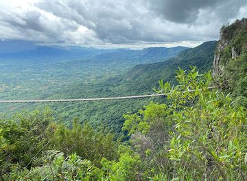 zimbabwe/eastern-highlands/landmark/mutarazi-falls-skywalk-and-skyline