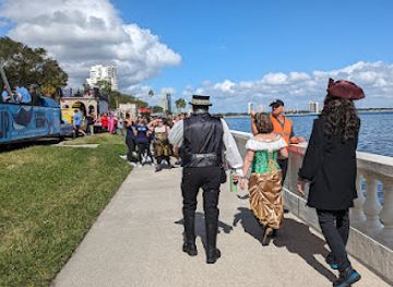 florida/tampa/hyde-park/landmark/bayshore-boulevard