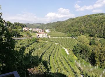 italy/val-di-non/landmark/tra-i-meleti-della-val-di-non