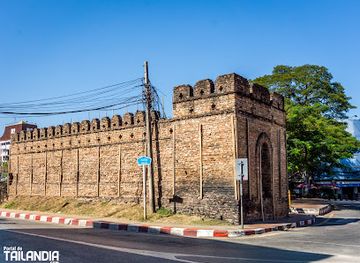 thailand/chiang-mai/landmark/chang-phueak-gate
