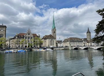 switzerland/zurich/landmark/fraumunster-church