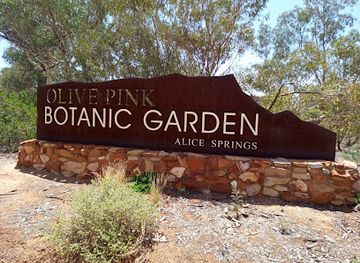 australia/mallee/landmark/olive-pink-botanic-garden