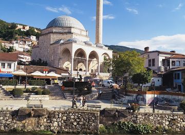 kosovo/lab/landmark/xhamia-e-emin-pashes-hxh-daut-lezi