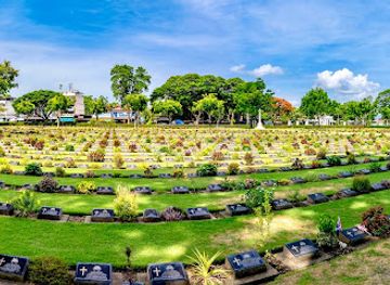 thailand/tenasserim-hills/landmark/kanchanaburi-war-cemetery-donrak
