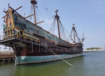 netherlands/amsterdam/landmark/batavia-ship-of-dutch-east-india-company