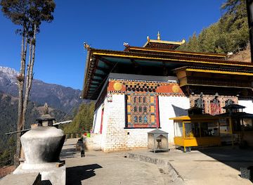 bhutan/paro-valley/landmark/lhading-lhakhang