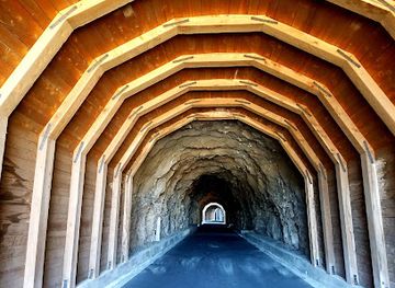 oregon/hood-river-county/landmark/mosier-twin-tunnels