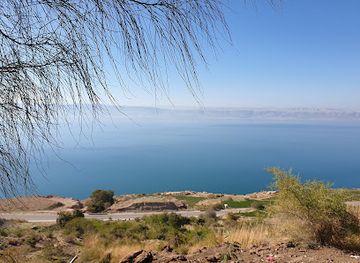jordan/dead-sea-region/landmark/dead-sea