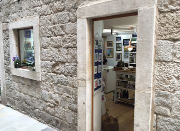 croatia/dalmatia/landmark/aroma-dalmatia-suverninica-a-roma-dalmatia