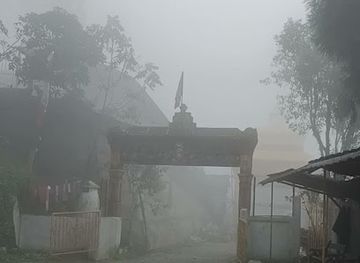 india/darjeeling/ghoom-monastery/landmark/old-ghoom-monastery-road