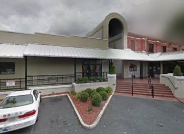 florida/gainesville/landmark/man-in-the-moon-sun-center-sculpture