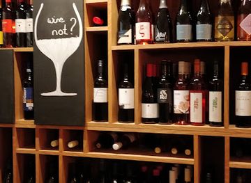 hungary/sopron-wine-region/landmark/koffer-borbar