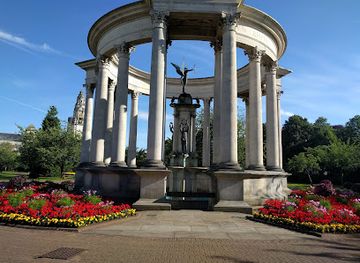united-kingdom/wales/landmark/wales-national-war-memorial