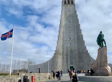 iceland/reykjavik/landmark/ingolfur-arnarson