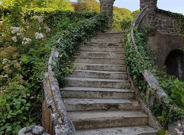 united-kingdom/pembrokeshire/attraction/picton-castle-gardens-2