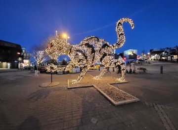 iceland/reykjavik/vesturbar/landmark/lakjartorg