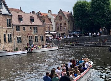 belgium/bruges-coast/landmark/basilica-of-the-holy-blood