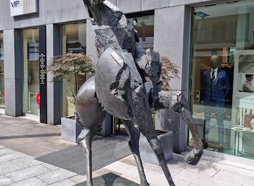 liechtenstein/furstensteig/landmark/grande-cavallo
