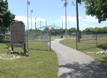 wisconsin/milwaukee/landmark/historical-marker-354-merrill-park