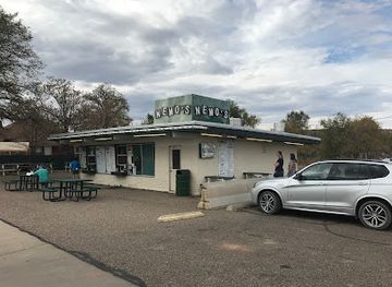 utah/escalante/landmark/nemo-s-drive-thru