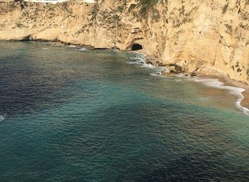 lebanon/jounieh/landmark/al-raouche-rocks