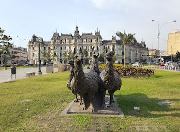 peru/callao/landmark/paseo-de-los-heroes-navales-plaza-grau