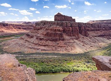 utah/canyonlands/landmark/shafer-trail-viewpoint
