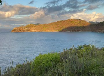 antigua-and-barbuda/codrington/landmark/pillars-of-hercules