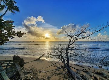 barbados/saint-peter/landmark/six-mens-bay