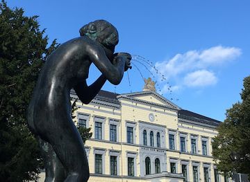 germany/rostock/landmark/die-trinkende