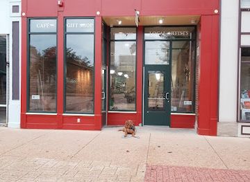 illinois/springfield/landmark/lincoln-plaza-galleria