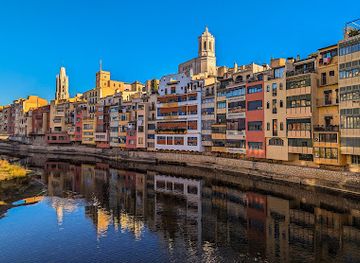 spain/girona/landmark/casc-antic-de-girona