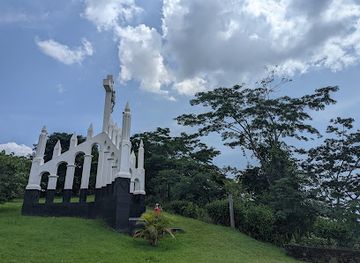 dominica/castle-bruce/landmark/morne-bruce-cross