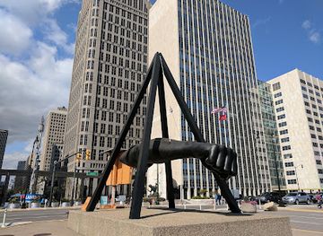 michigan/detroit/downtown-detroit/landmark/the-spirit-of-detroit