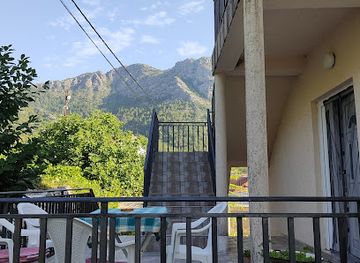 montenegro/lake-skadar/landmark/mountain-fairy-tale